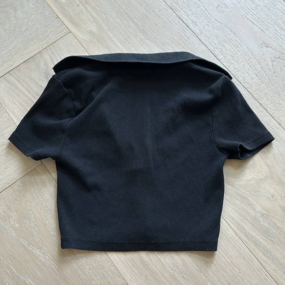 Zara Black Cropped Collared Shirt in Small - Picture 2 of 3